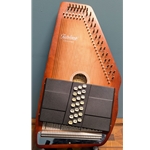 Used Oscar Schmidt 21 Chord Autoharp