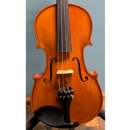 Used Stravari SV544E Stravari Full Size Violin Outfit