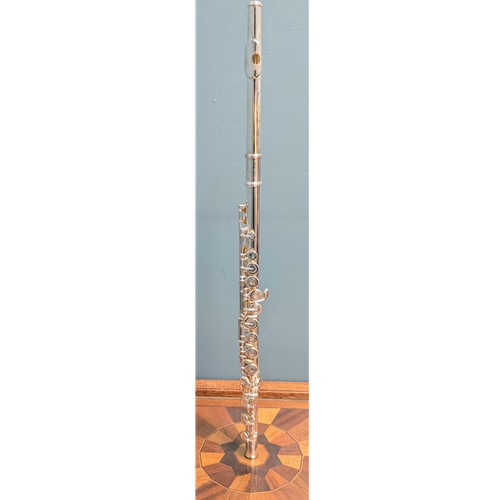 Used Lyric LA-2E Flute