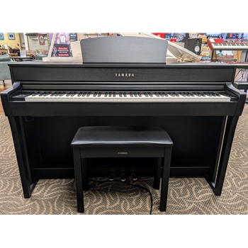 Used Yamaha CLP-735B Clavinova Digital Piano, Matte Black