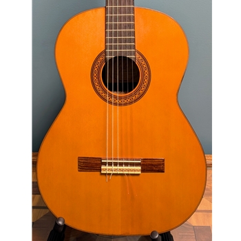 Used Lyle CD-366 Classical Guitar